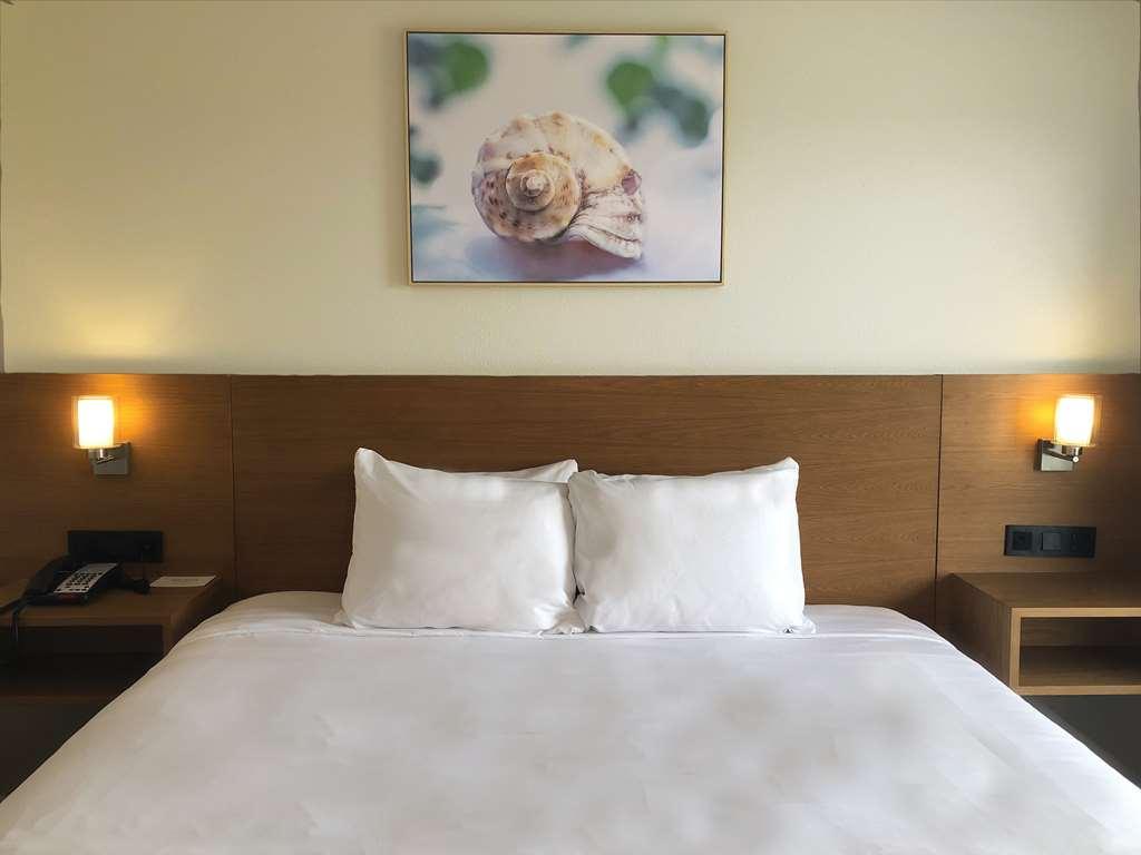 Radisson Beachfront Hotel - Panama City Beach Ruang foto