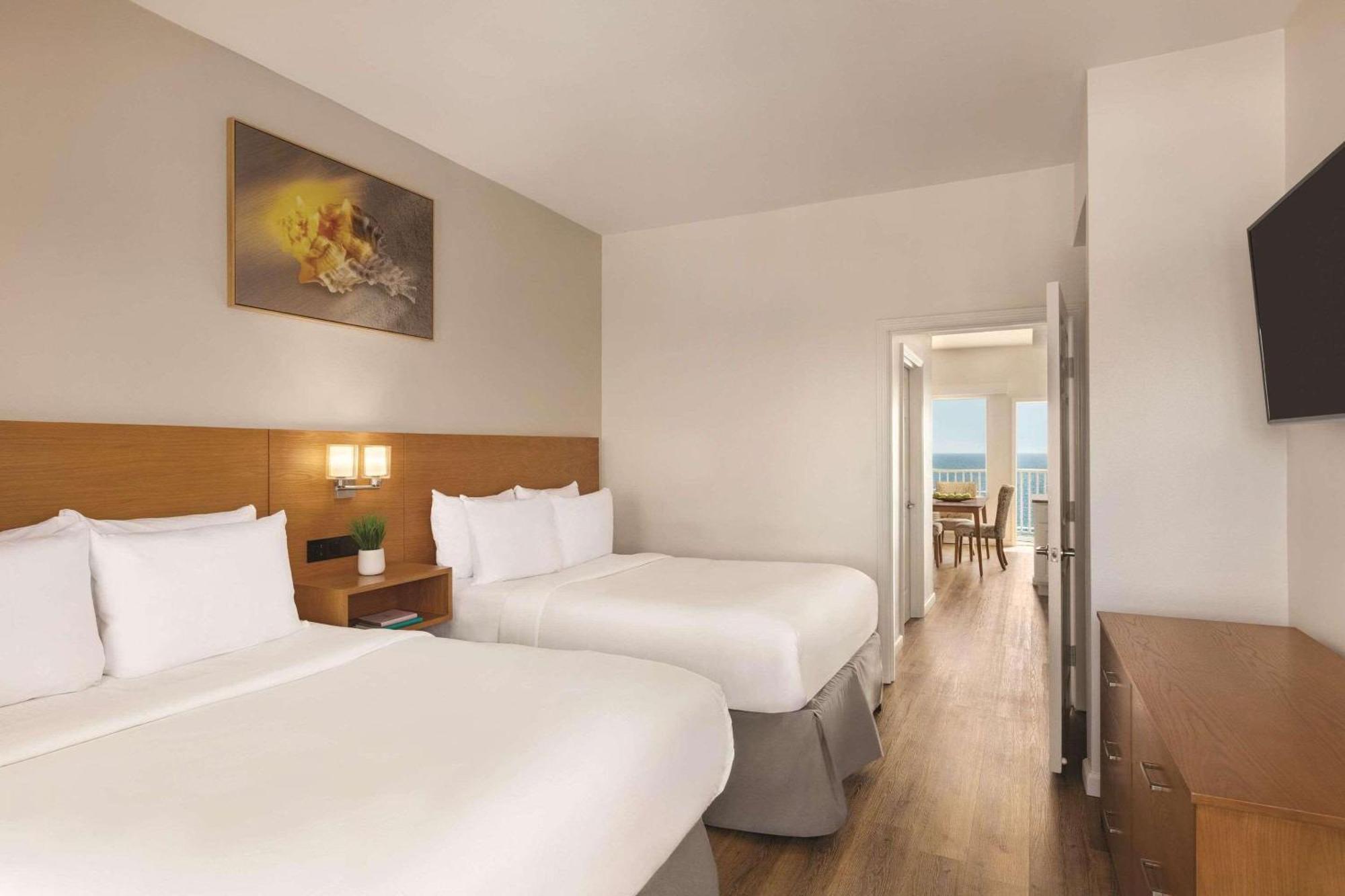 Radisson Beachfront Hotel - Panama City Beach Bagian luar foto