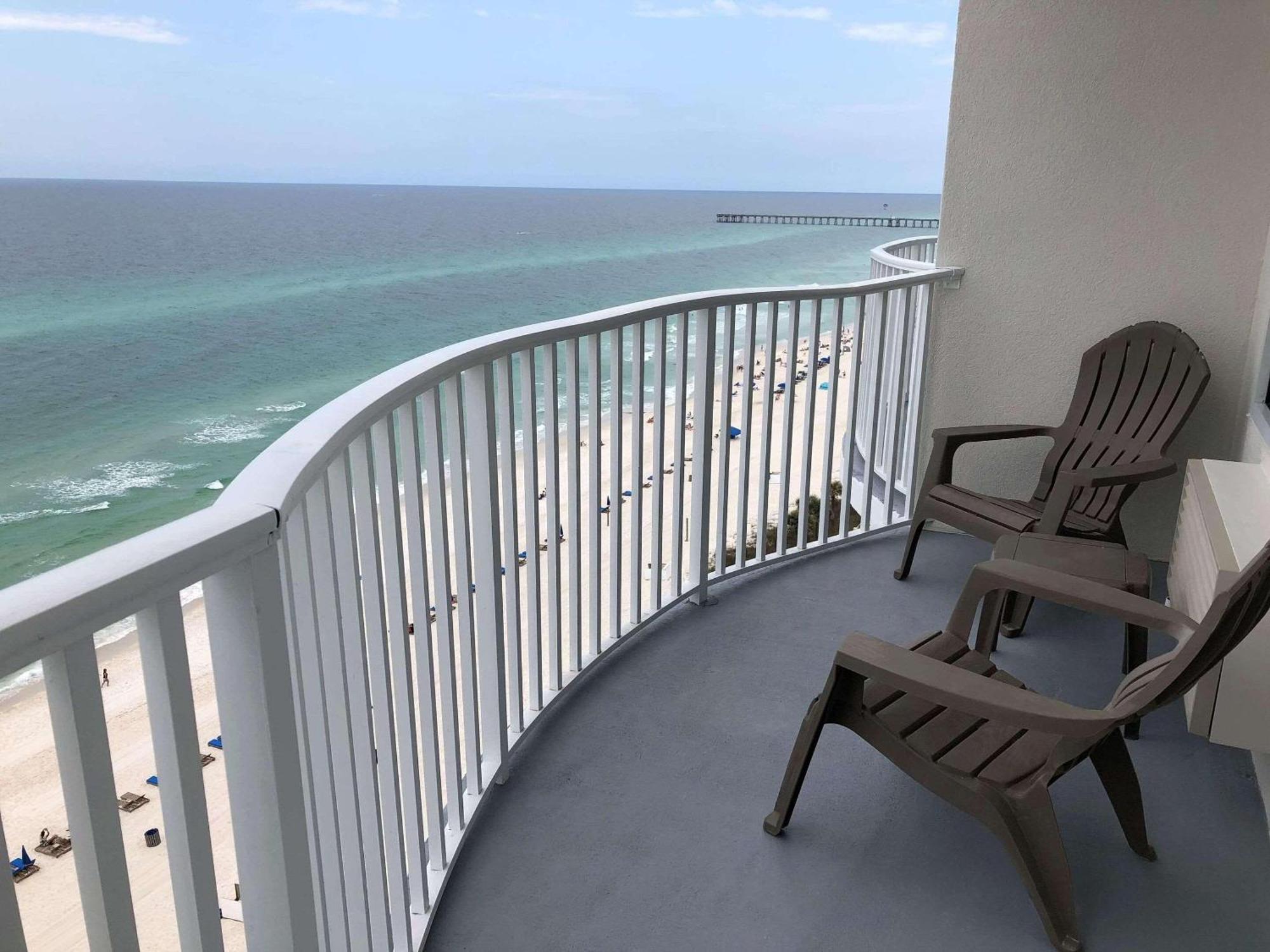 Radisson Beachfront Hotel - Panama City Beach Bagian luar foto